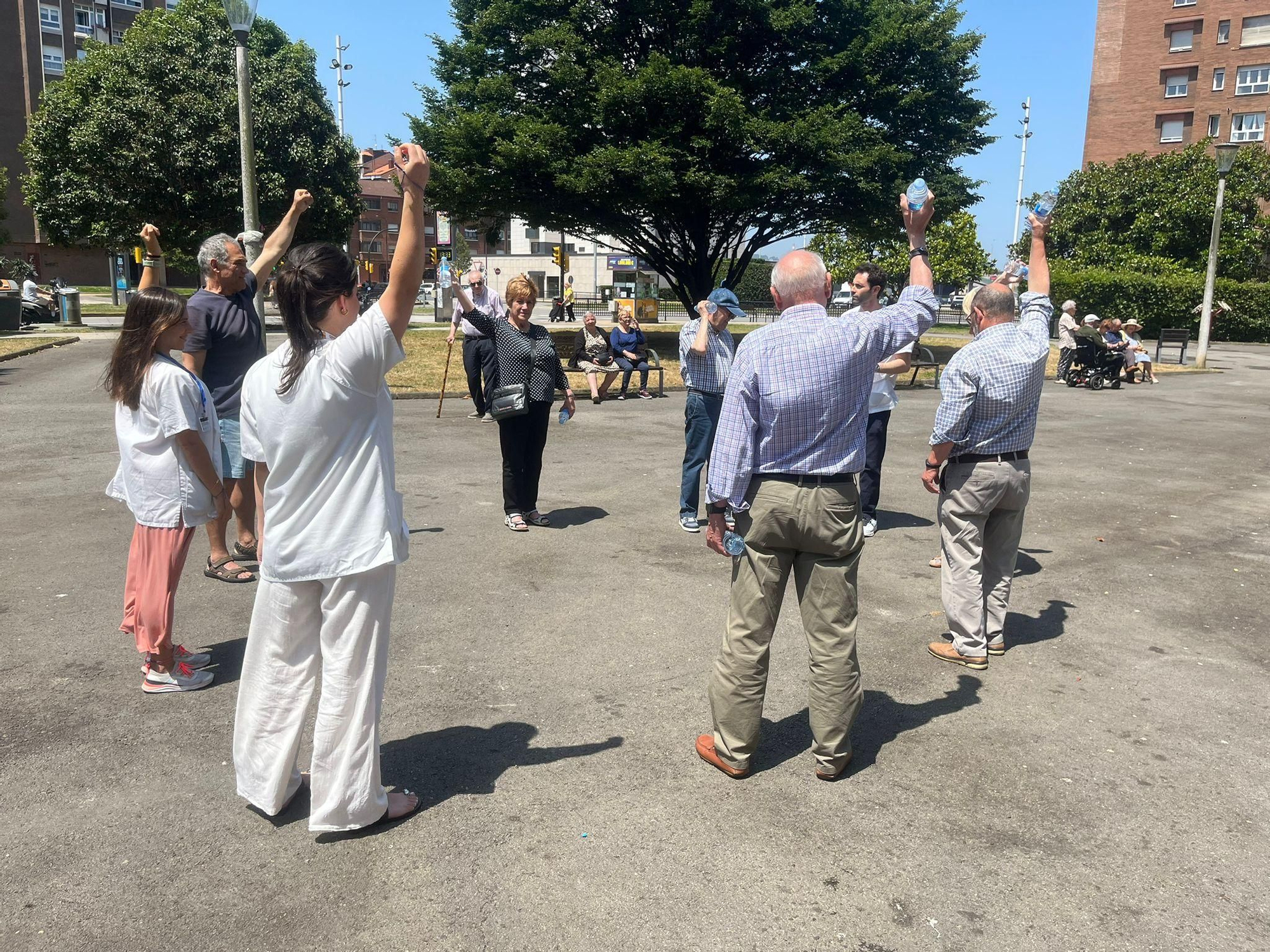 Así fue la feria de la salud del barrio gijonés de Laviada (en imágenes)