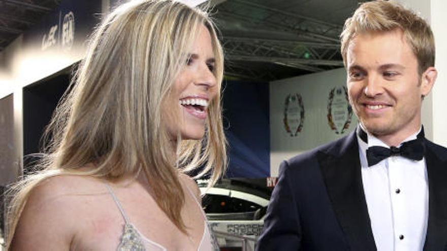 Rosberg y su esposa.
