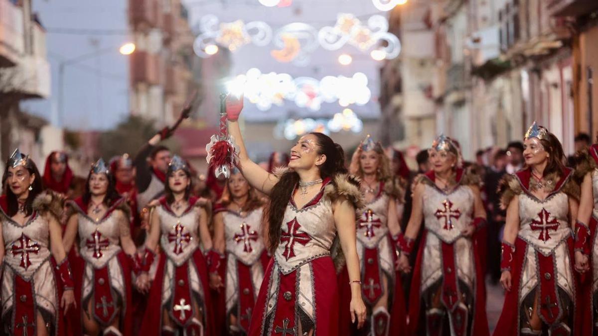 Villafranqueza culmina su gran Entrada de Moros y Cristianos