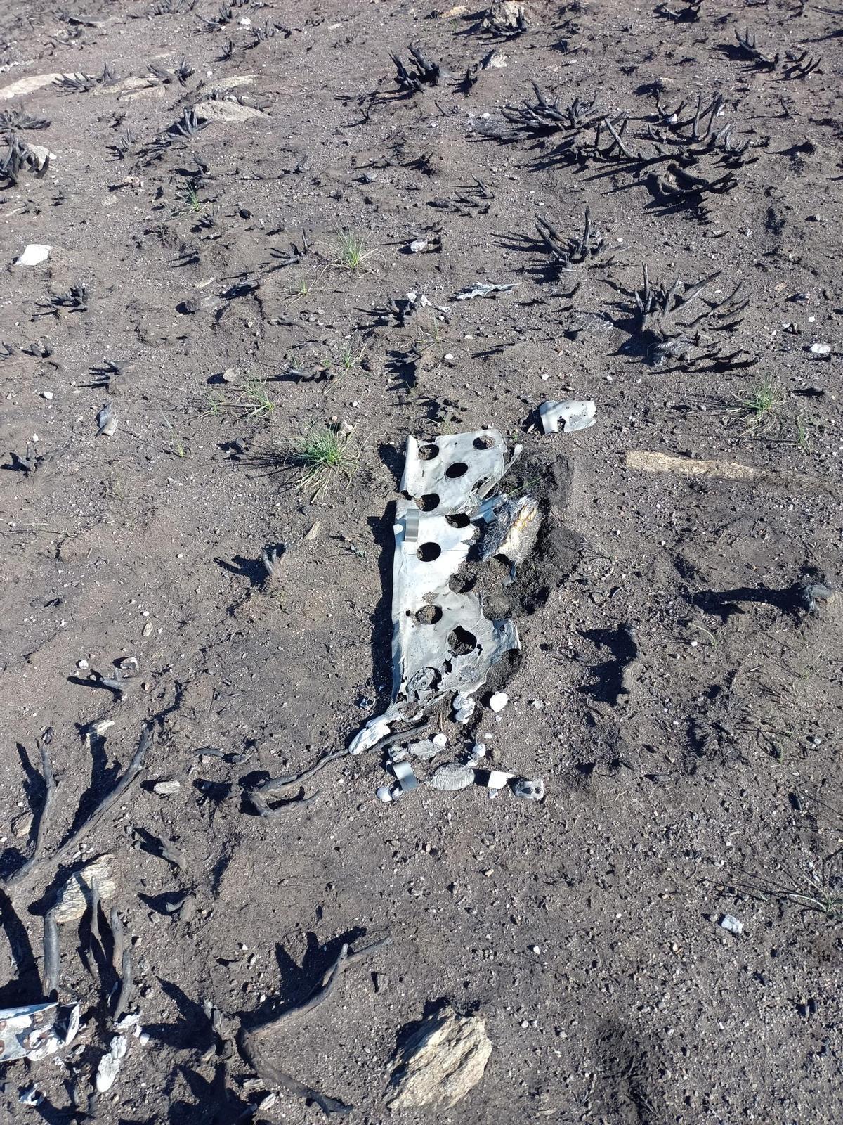 Repuesto el monolito y rescatadas piezas del avión siniestrado en Moncalvo