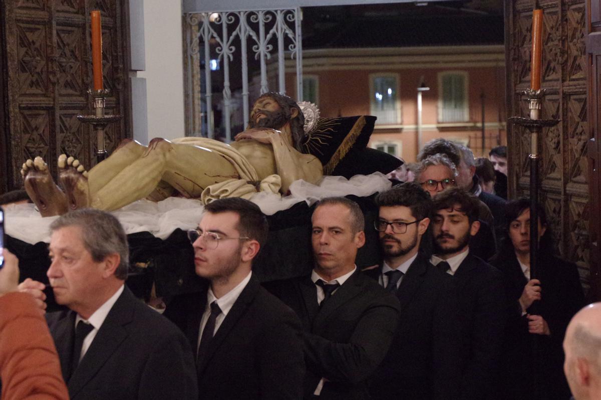 Traslado del Yacente a la Ermita del Monte Calvario