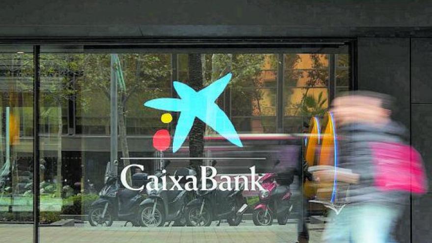 Caixabank y Bankia anuncian que están estudiando fusionarse