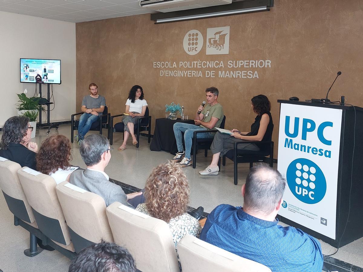 Un dels moments del Cafè Fòum Universitat Empresa que s'ha celebrat a la UPC de Manresa