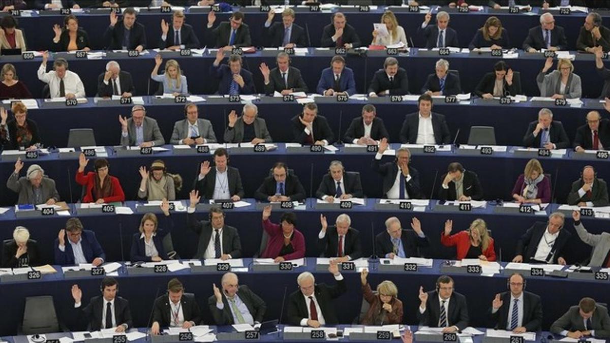 Diputados del Parlamento Europeo durante la votación de este miércoles, en Estrasburgo.