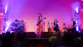Crítica de Javier Losilla del concierto de Maria Rodés: Françoise Hardy se pasea por el Mediterráneo