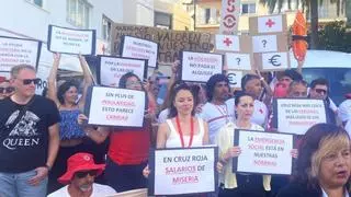 Silvina Carrillo, trabajadora social de Cruz Roja Ibiza: "A veces estamos más precarios que los usuarios a los que atendemos"