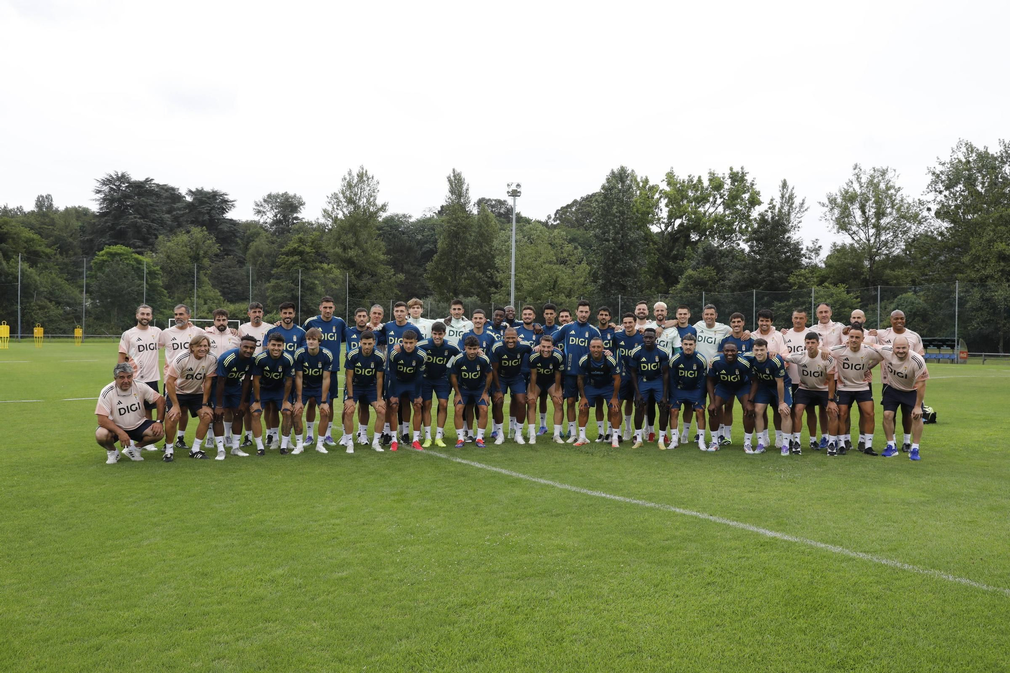 En imágenes: así fue la primera sesión de entrenamientos de Primera en El Requexón con Rodón, Reina y Domingues