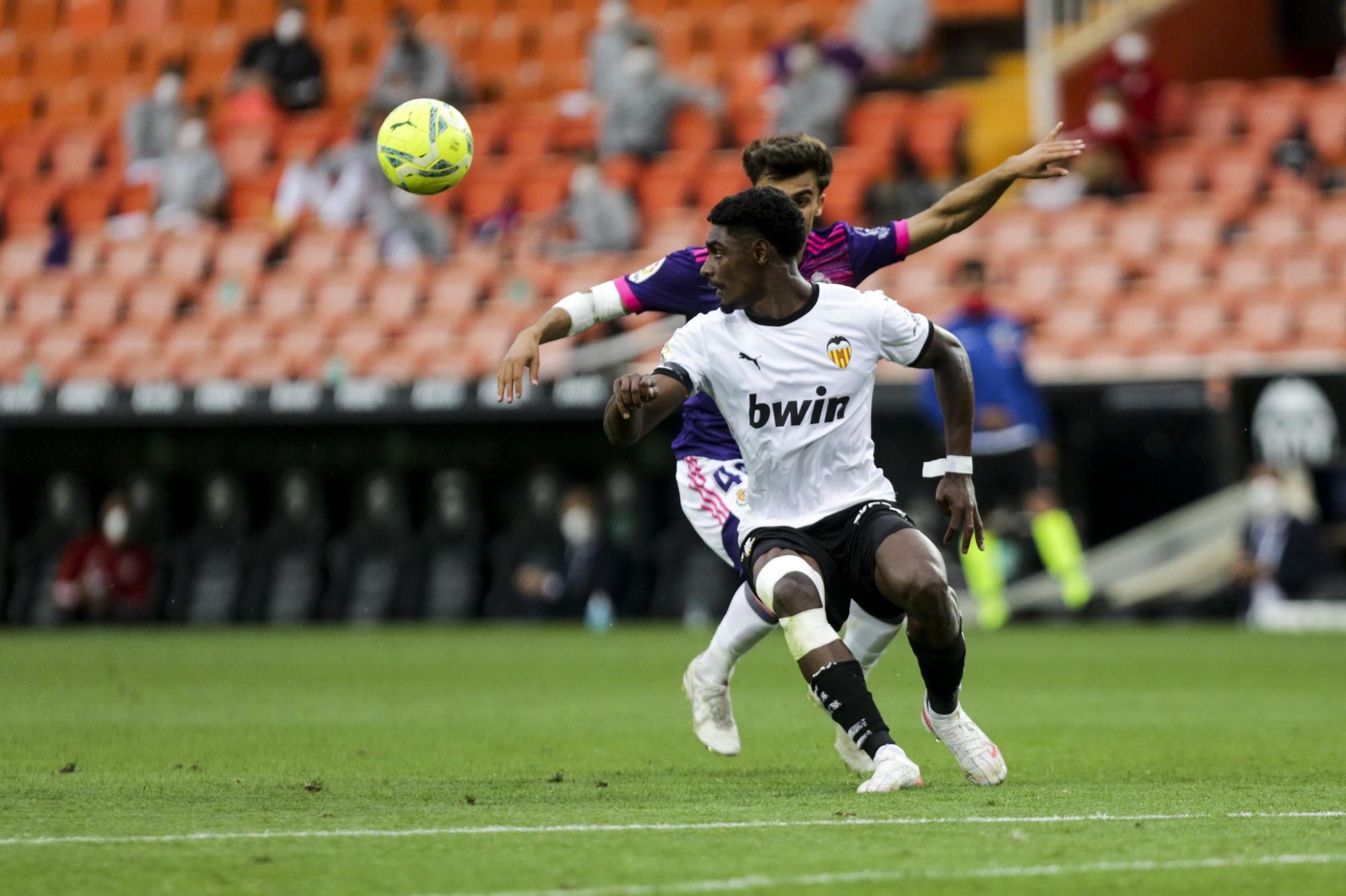 Las imágenes de la victoria del Valencia frente al Valladolid en Mestalla