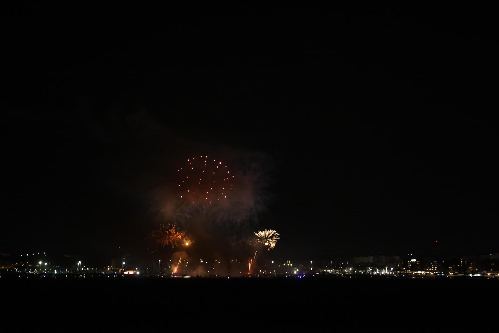 Así ha sido la última sesión de fuegos artificiales de las Hogueras de Alicante