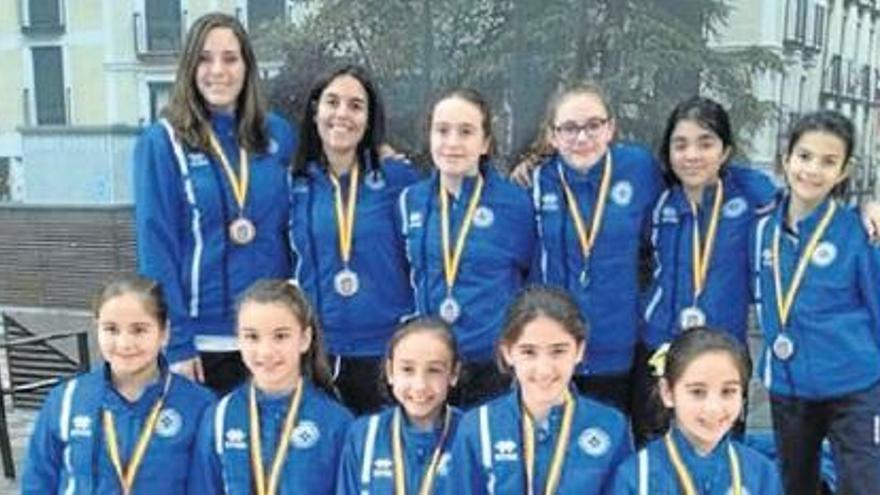 El ‘Licen’ alevín femenino, campeón de su categoría