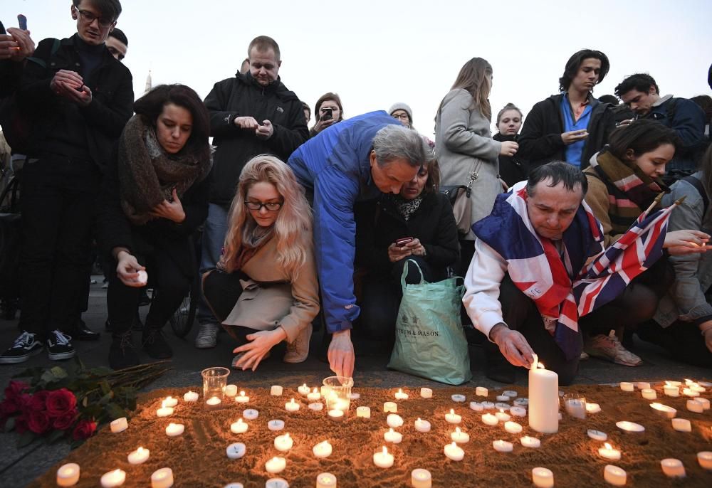 Londres recuerda a las víctimas del atentado