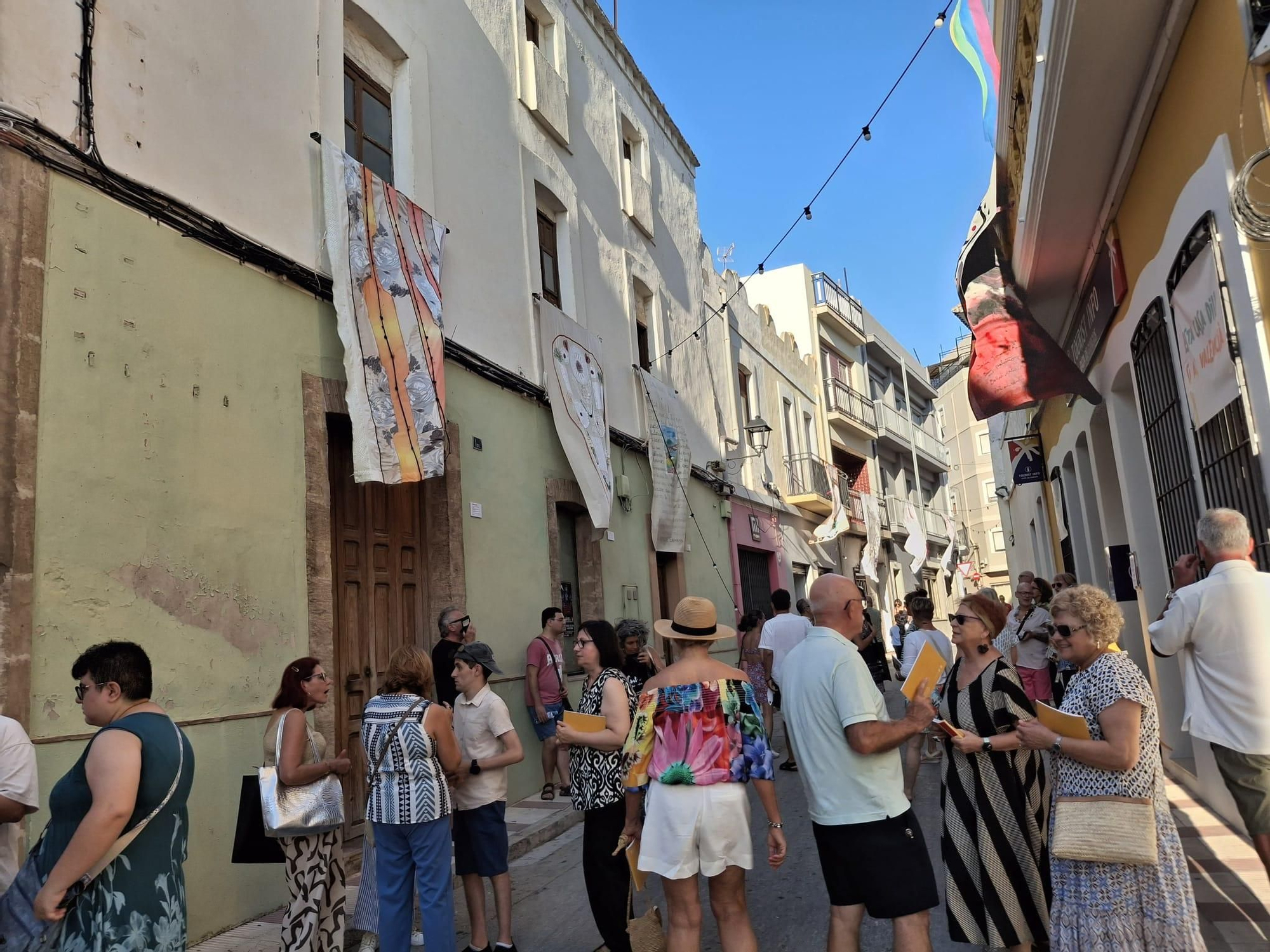 &quot;Art al Vent&quot; en Gata: arte ondulante y un mural deslumbrante (imágenes)