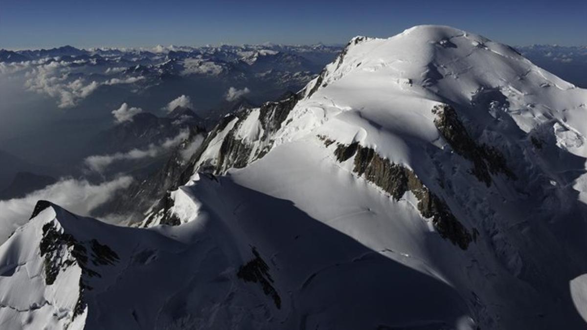 Imagen aérea del Mont Blanc en un sobrevuelo del 2010.