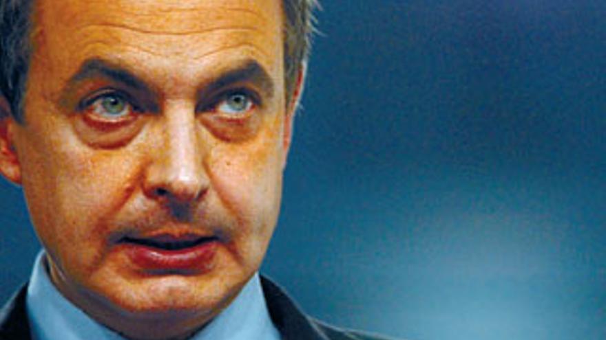 Zapatero tiende la mano a PNV y CiU para gobernar hasta el año 2012