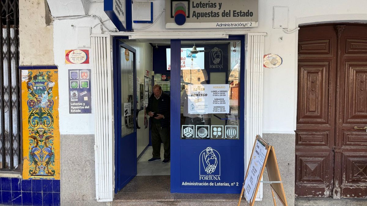 El despacho de loterías de Mérida que ha vendido el boleto agraciado.