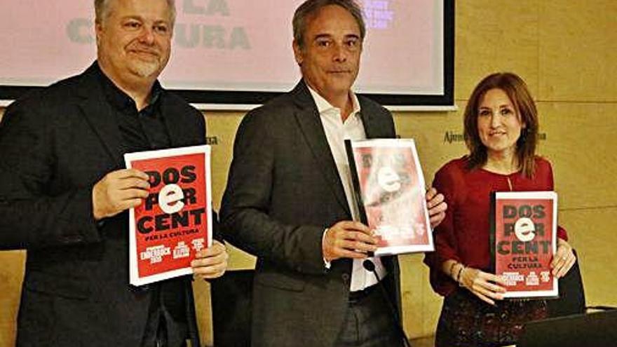 Lluís Gendrau, Carles Ribas i Maria Àngels Planas, ahir.