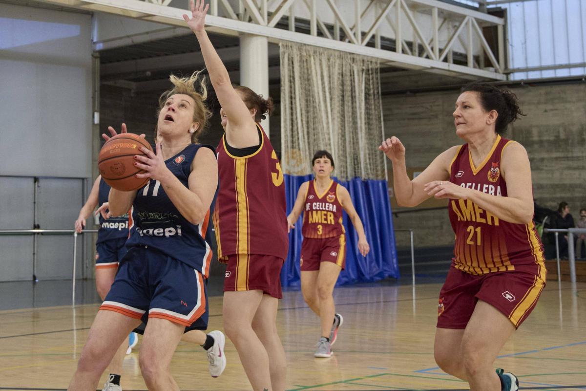 Les fotos de la jornada "Despenja les botes" a Vilobí d'Onyar