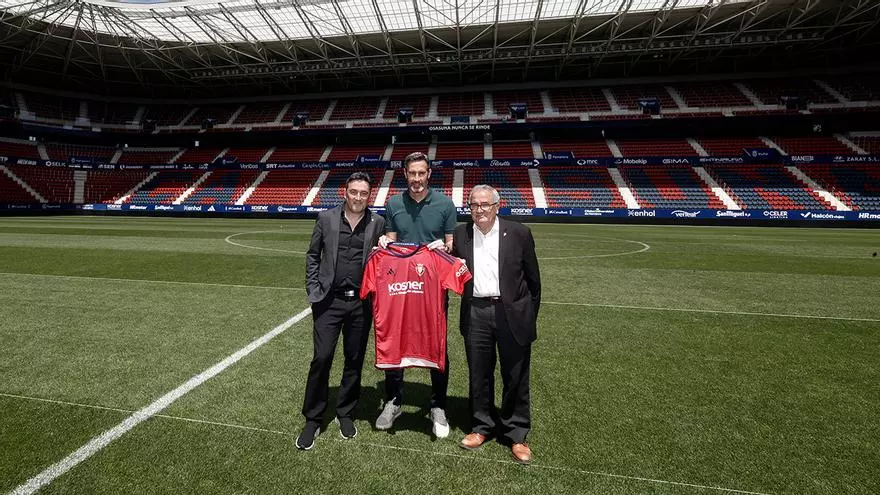 Vicente Moreno, en su presentación con Osasuna: "Es una oportunidad única que cualquier entrenador de LaLiga quisiera tener"