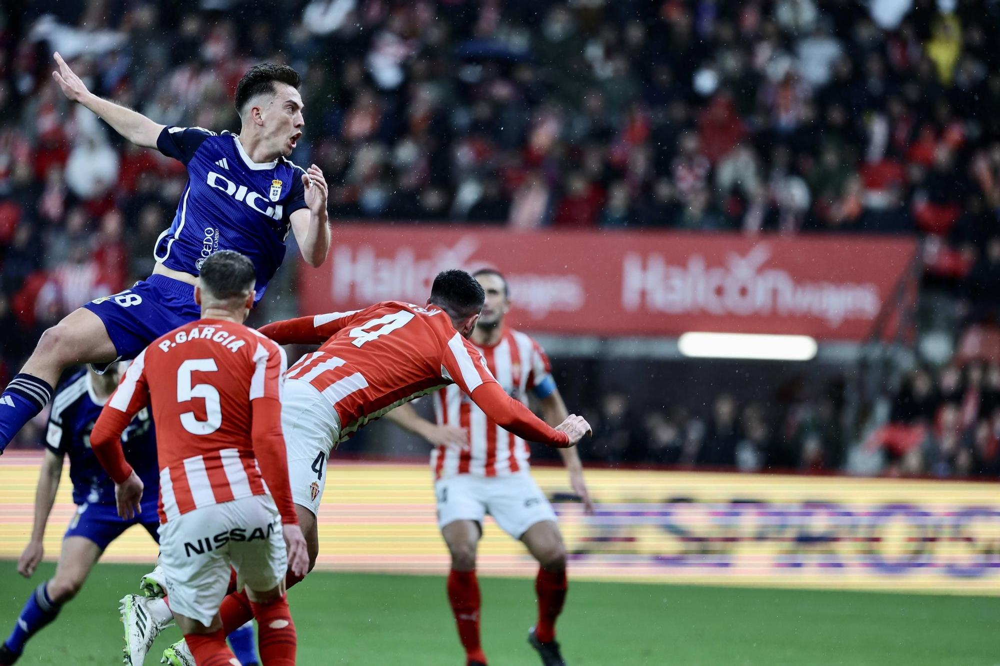 Real Sporting - Real Oviedo: el derbi en imágenes