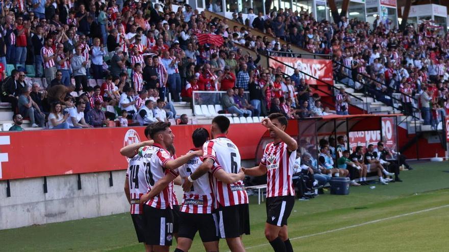 El Zamora CF se asegura la tercera plaza a pesar de perder ante el Cacereño