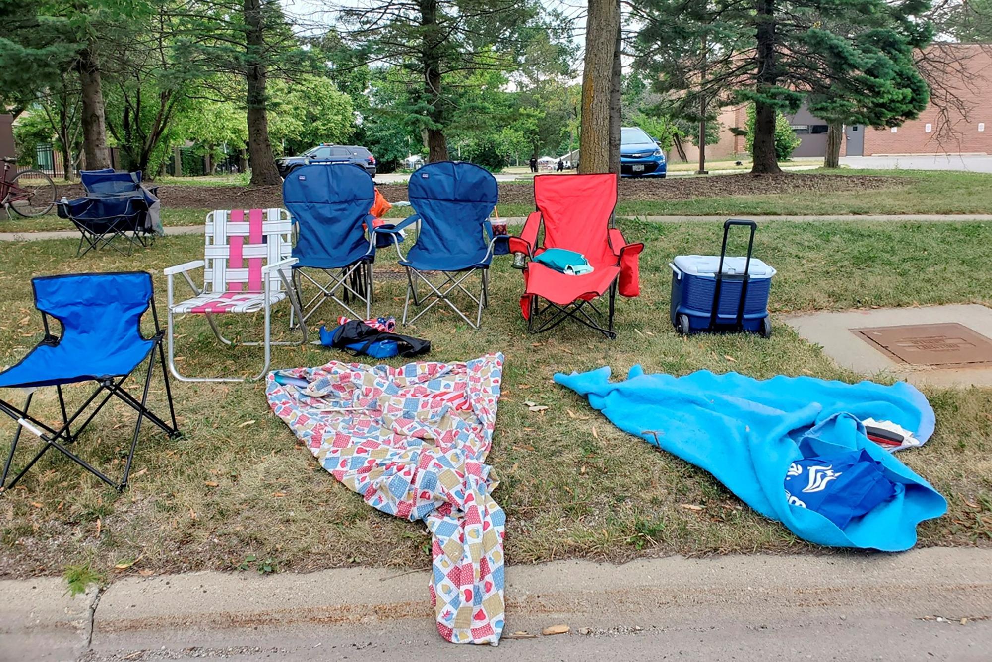 Gunfire at a Fourth of July parade in Highland Park