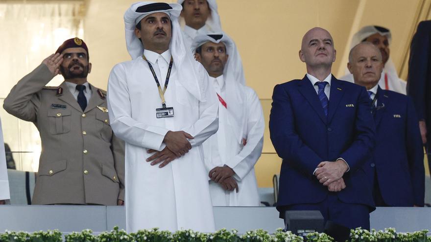La opinión sobre el Mundial, el Oviedo y el Sporting: Qatarís y baturros