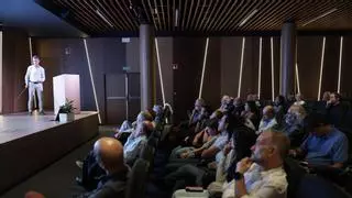 El experto en Física Ramón Oliver, durante una conferencia sobre cuatro siglos de descubrimientos solares : “El sol actualmente es muy dinámico, comparado con el de las culturas antiguas”