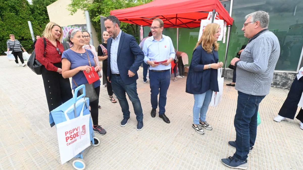 El PSPV-PSOE, en el Mercat del Dilluns de Castelló
