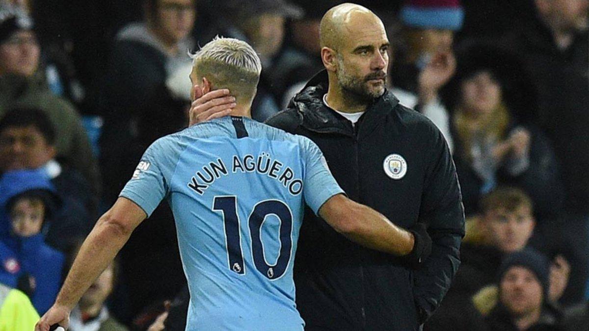 Pep Guardiola con el Kun Agüero