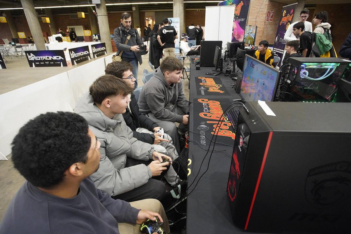 Imatges de la Girotrònica