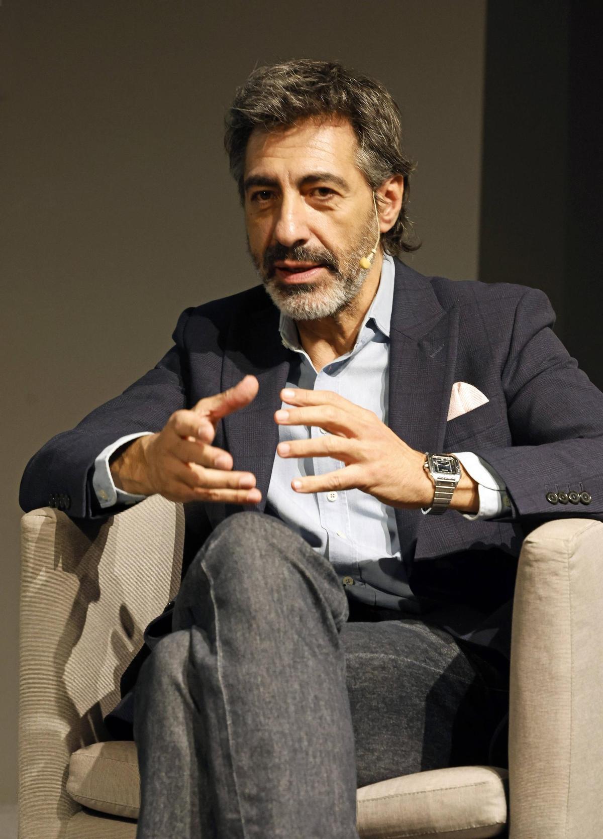 Juan del Val, durante la tertulia