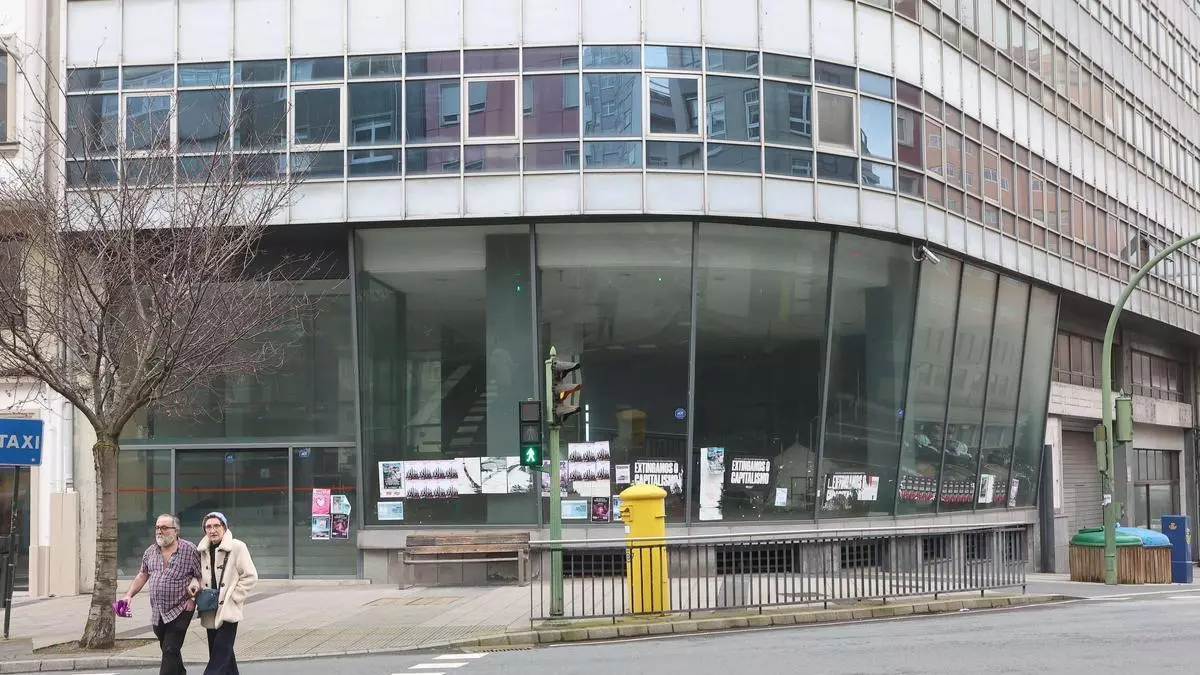 El imperio del dueño del edificio Citroën, en A Gaiteira: un conglomerado internacional de las comunicaciones