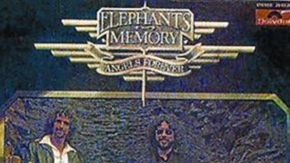 DESNUDEZ OCULTADA 3La portada del disco de Eric Clapton, con una espalda y unas caderas desnudas, fue 'tuneada' por la censura.