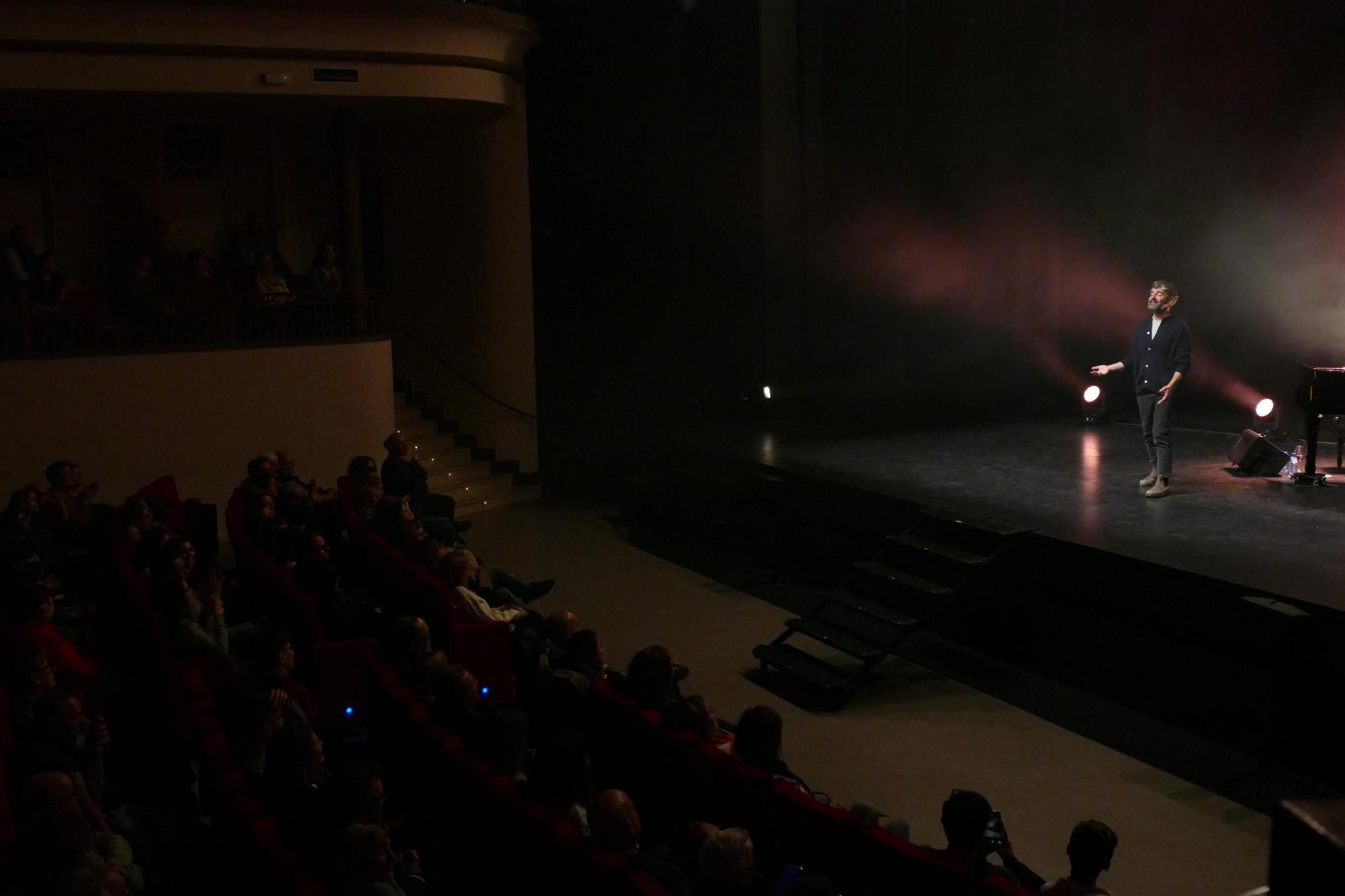 Joan Dausà fa el ple al Teatre El Jardí de Figueres