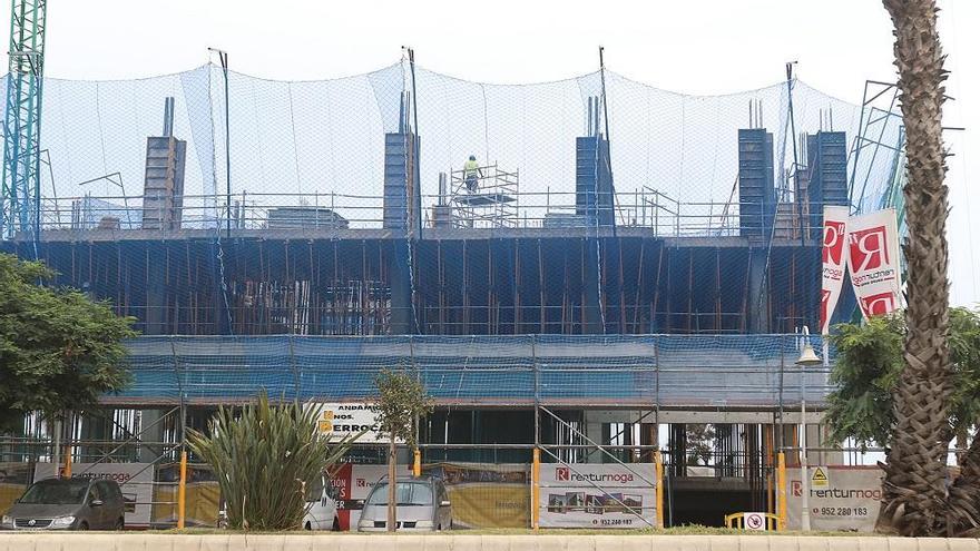 Un edificio en construcción en Málaga.