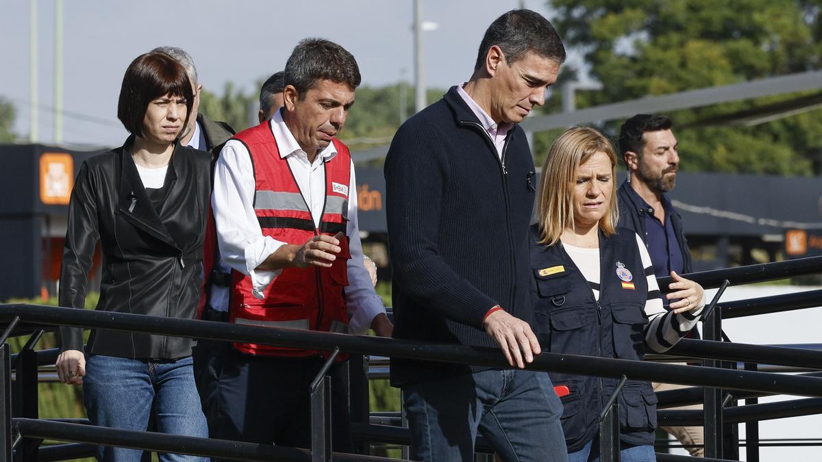 Sánchez garantiza colaboración "por tierra, mar y aire" con el Gobierno valenciano.