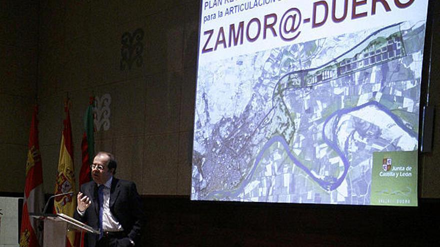 El presidente Herrera, el día de la presentación del plan en Zamora.