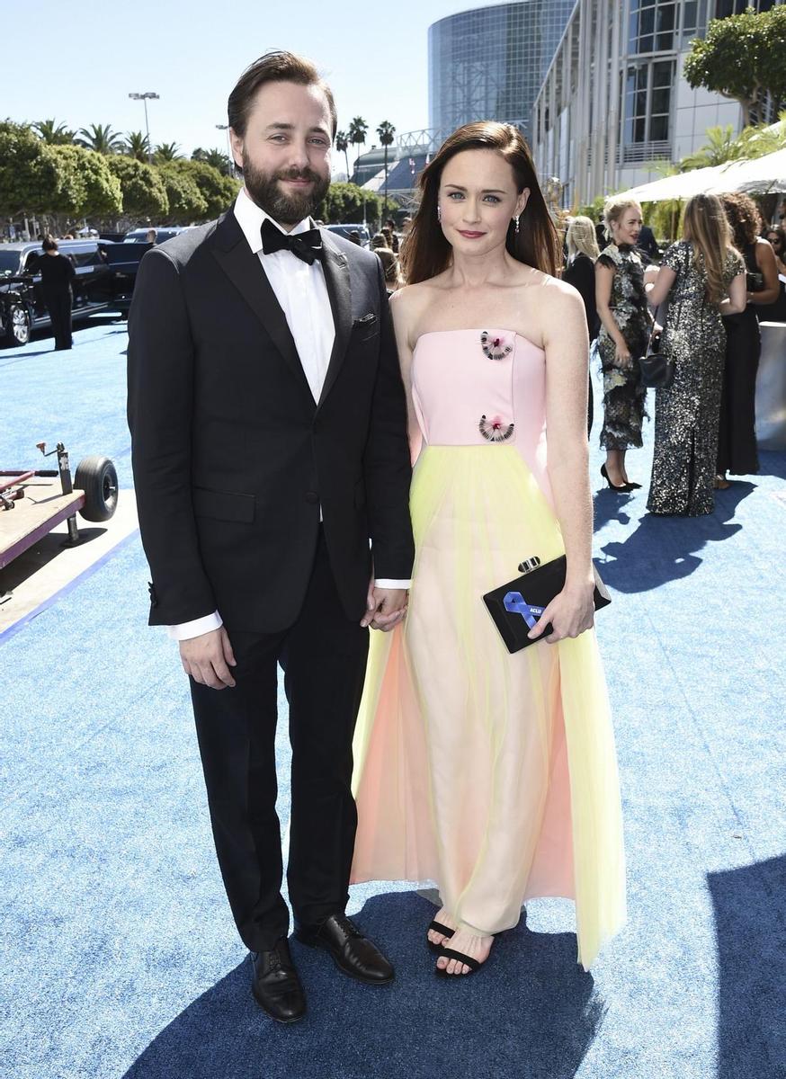 Alexis Bledel y Vincent Kartheiser