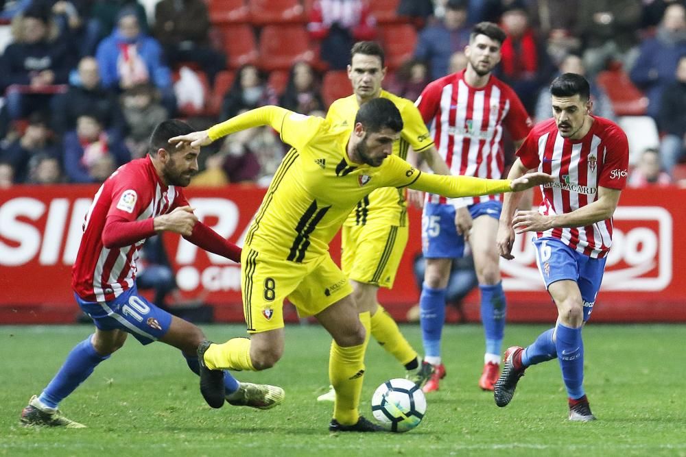 El partido entre el Sporting y el Osasuna, en imágenes