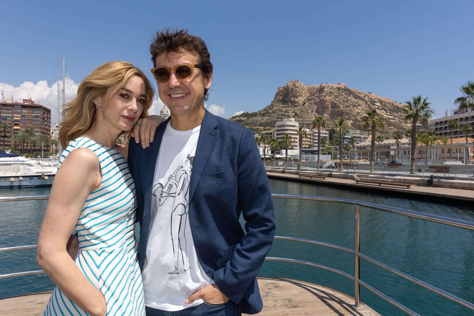 Marta Hazas y Javier Veiga presentan "Amigos hasta la muerte" en el 20 Festival de Cine de Alicante