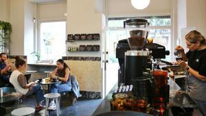 La Granja Vendrell reneix aliena a les modes