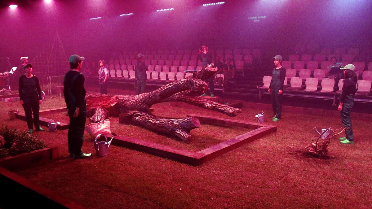 Momento de la  ópera-monólogo' Hort/Garden'