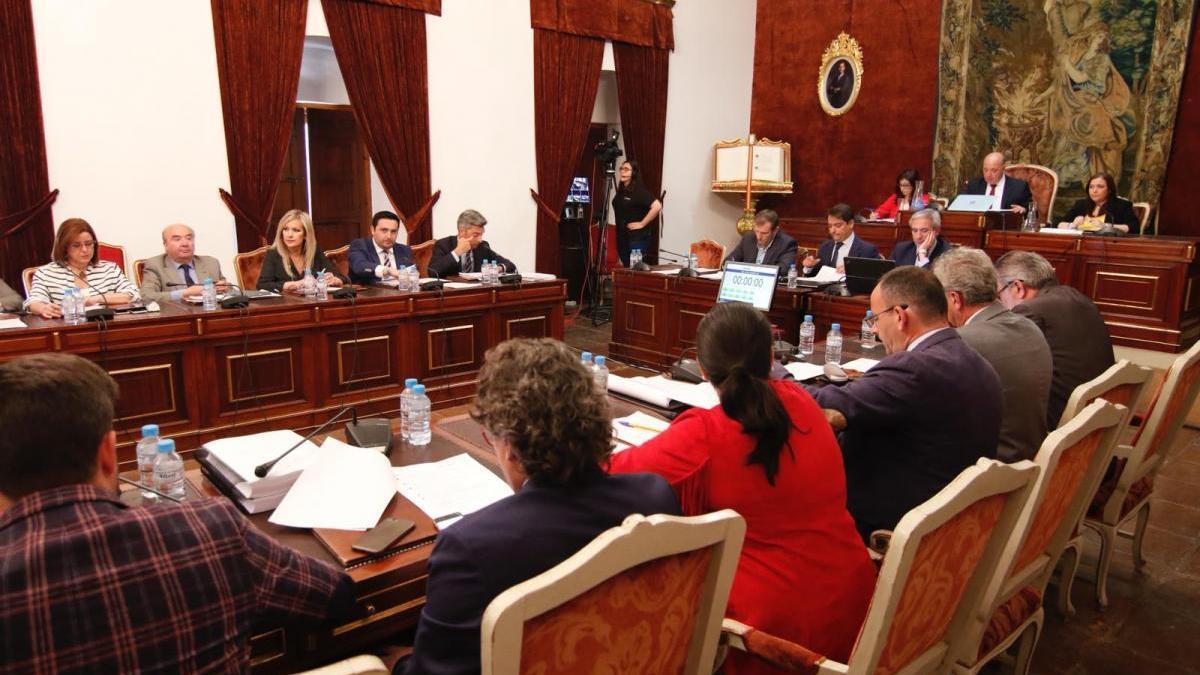 La Diputación aprueba las bases para las subvenciones de los materiales del Profea