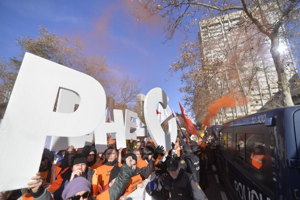 Manifestación de trabajadores de Alcoa en Madrid