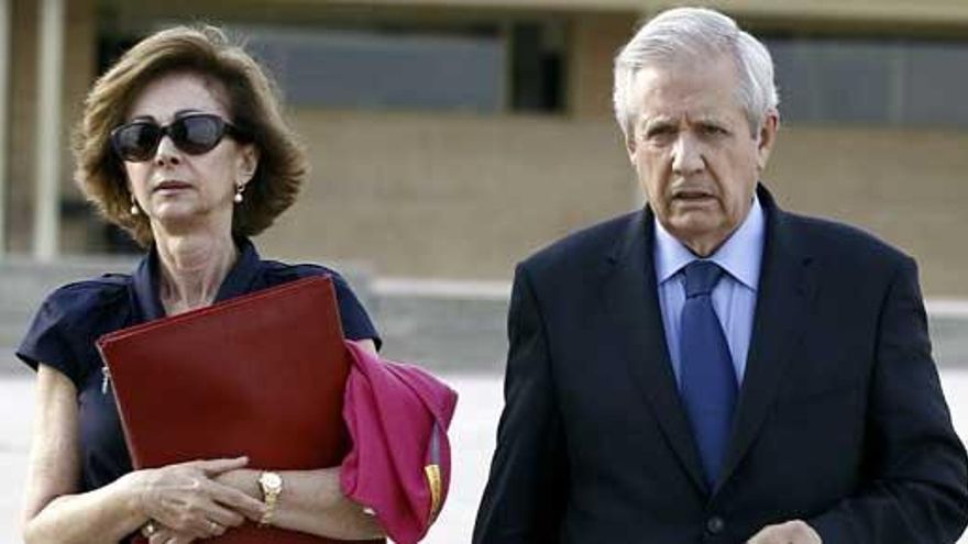 Liaño y su esposa, Dolores Márquez, defendían a Bárcenas.