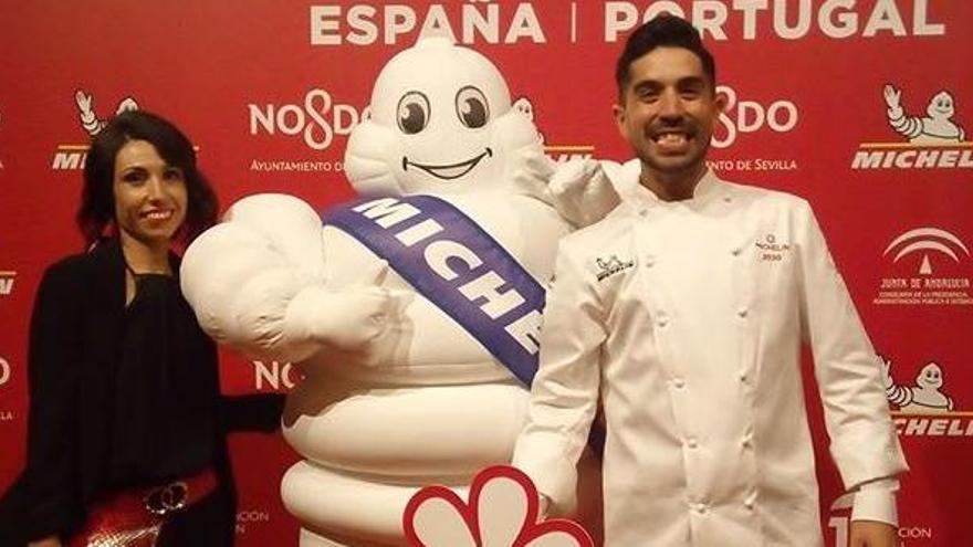 Elisa Hernández y Álvaro Sanz, con la estrella.