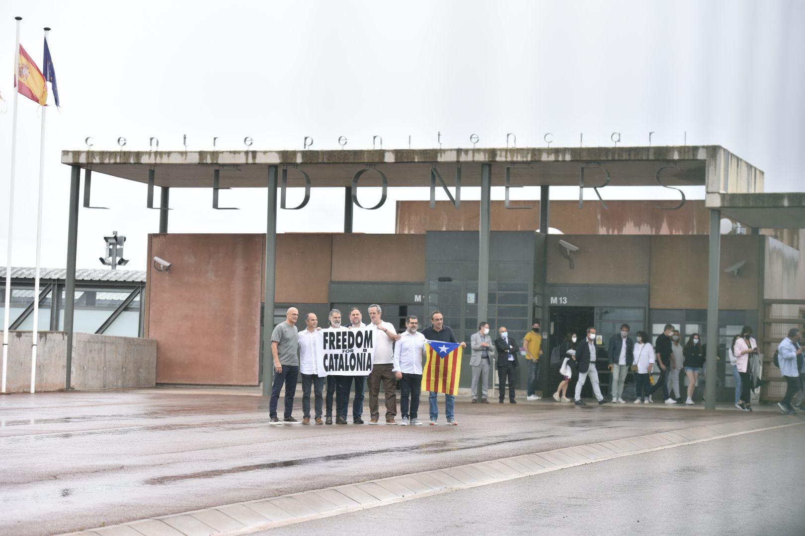 Sortida dels presos de Lledoners després de rebre l'indult