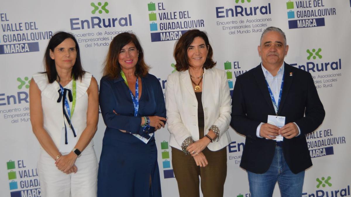 María Dolores Gálvez, Matilde Esteo, Rocío Blanco y Francisco Javier Ruiz, a su llegada al foro.