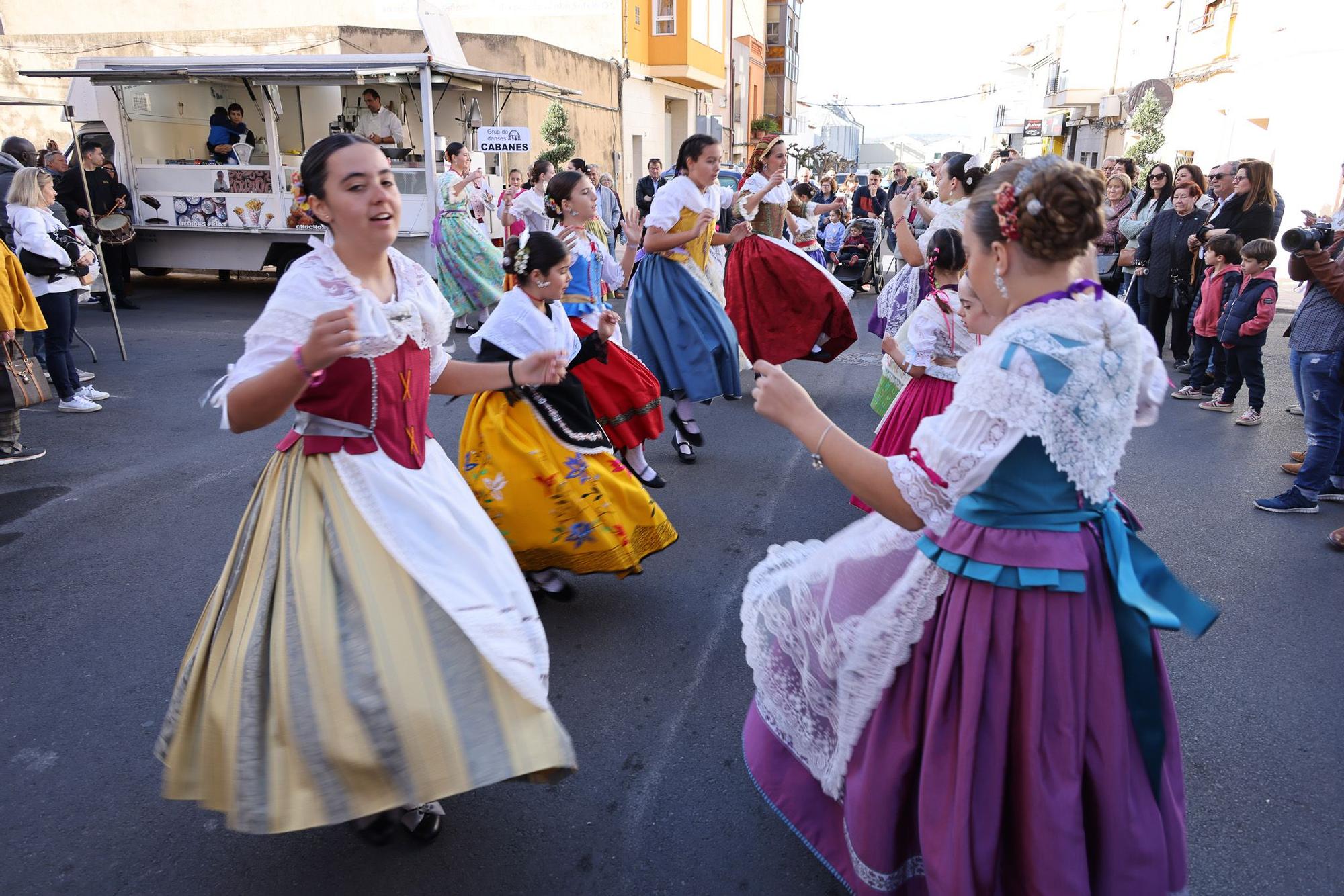 Las mejores imágenes de la multitudinaria fira de Cabanes