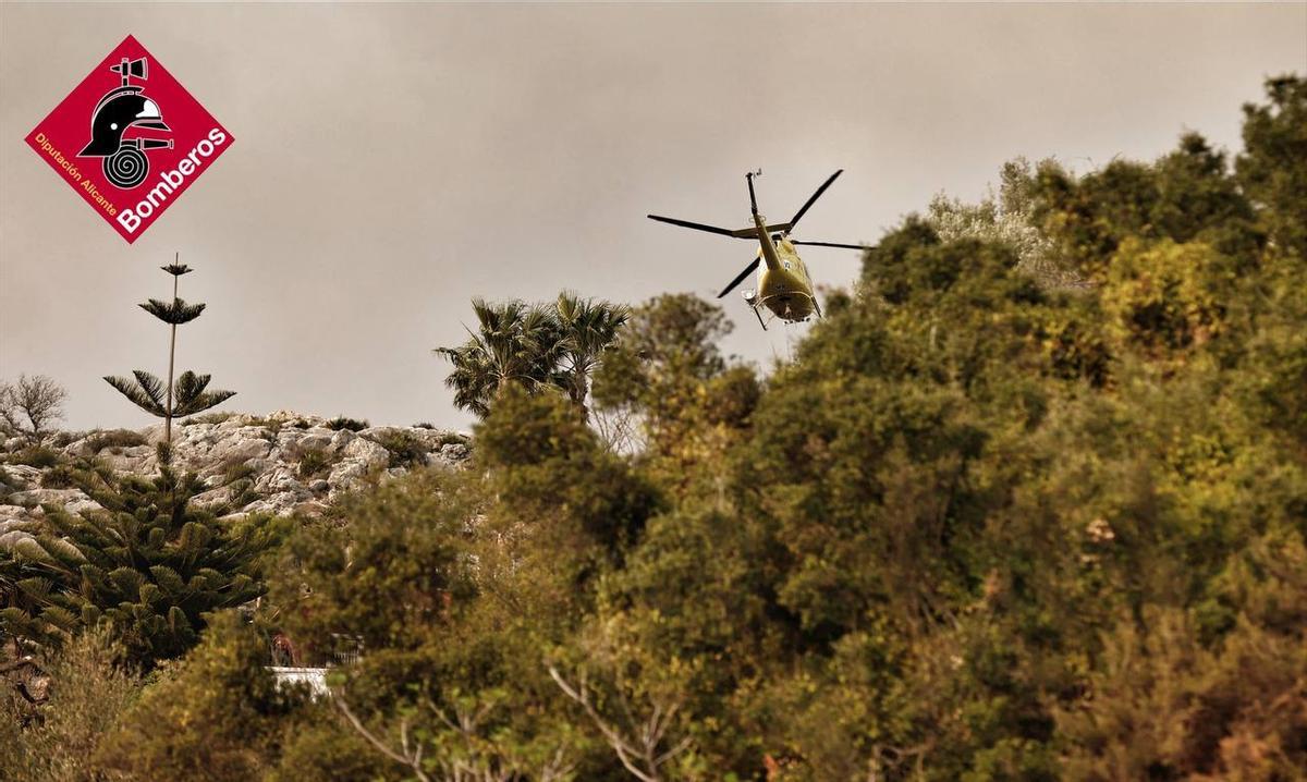 Las imágenes del incendio forestal declarado en Tàrbena